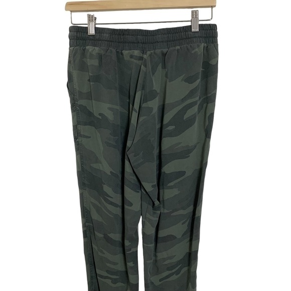 Splendid Boardwalk Green Camo Camouflage Joggers Size Small - Picture 9 of 16